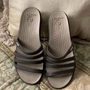 Brand new women’s Crocs sandals